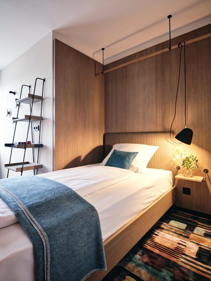 Hotel Zur Post Aschheim Bagian luar foto
