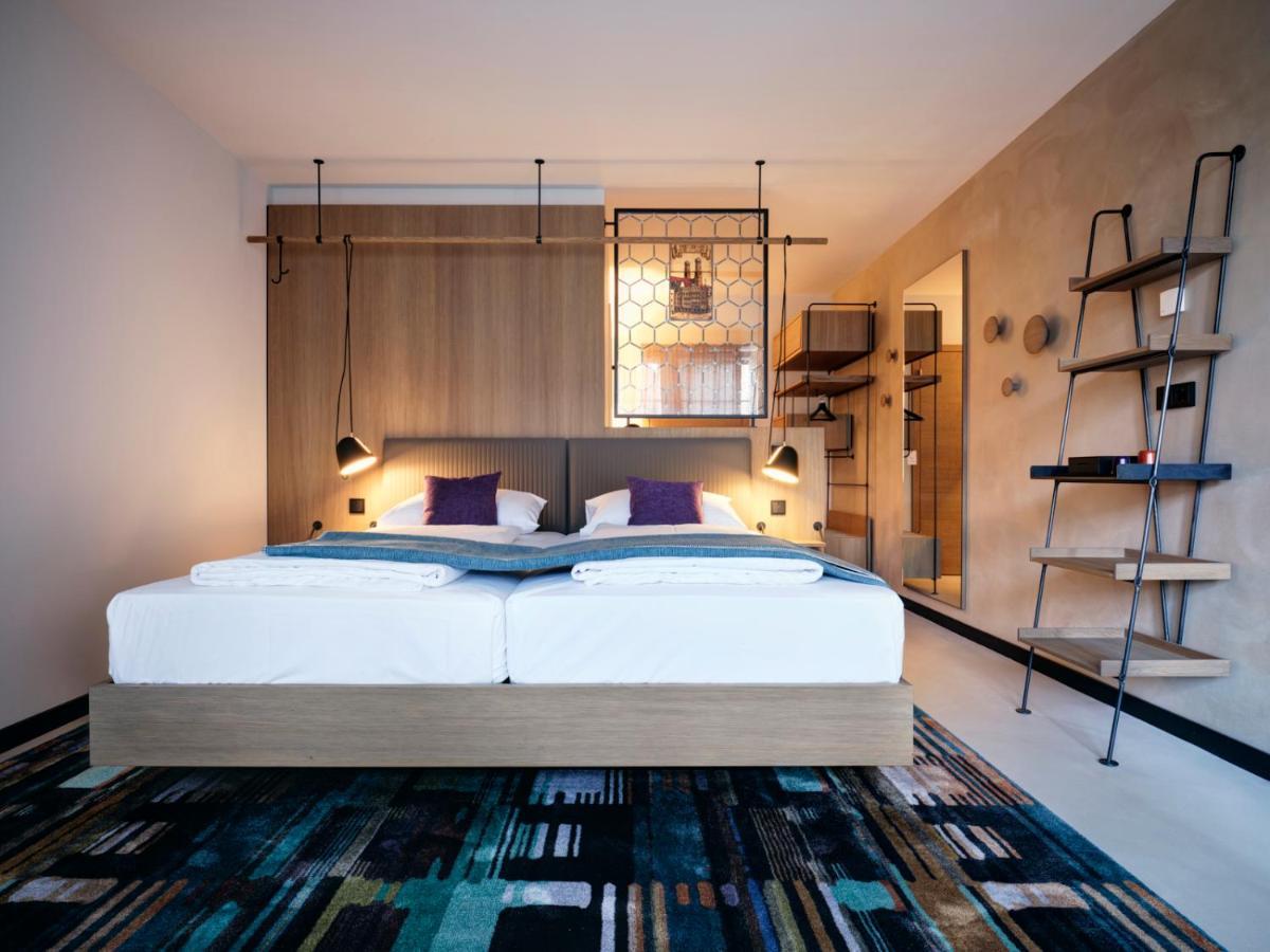 Hotel Zur Post Aschheim Bagian luar foto