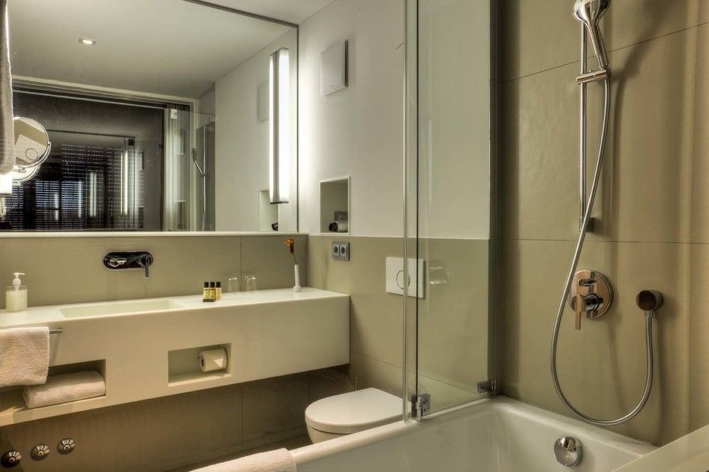 Hotel Zur Post Aschheim Bagian luar foto